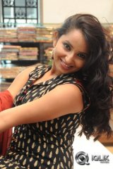 Ishika Singh at Hrudaya Kaleyam Movie Success Meet